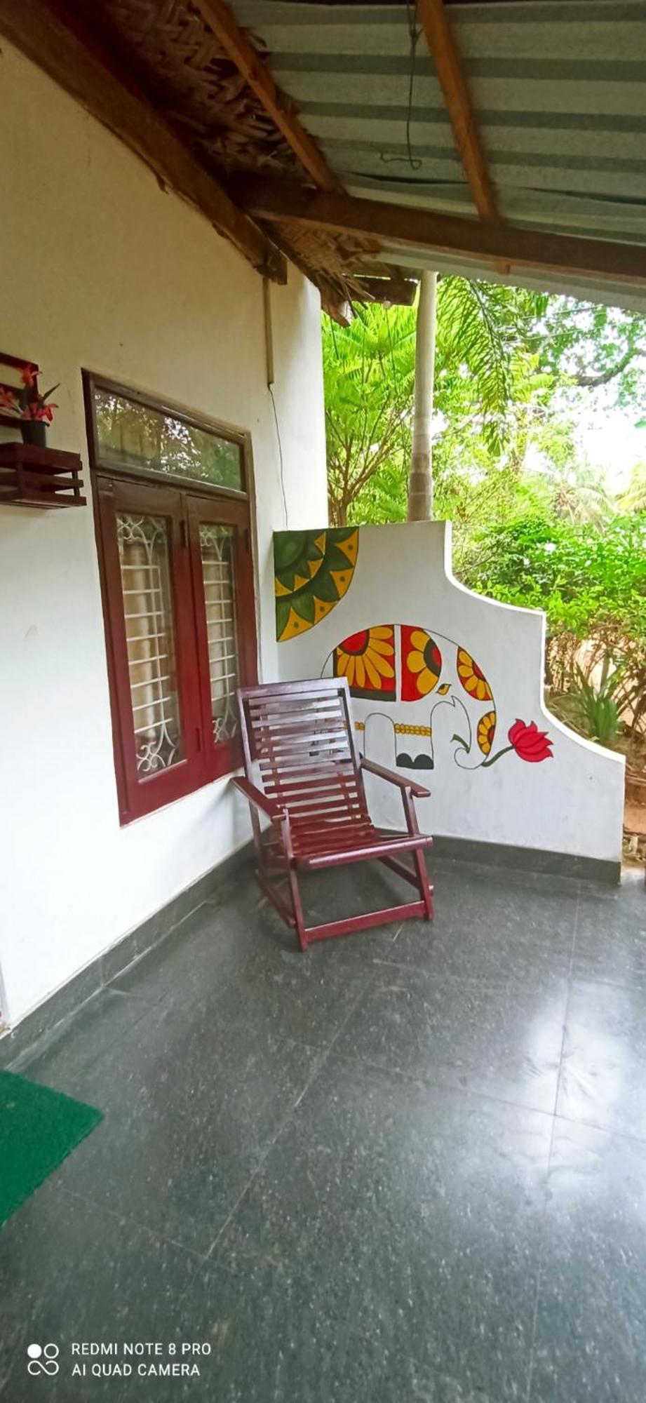 Sigiri Picaso Home Stay Sigiriya Rum bild