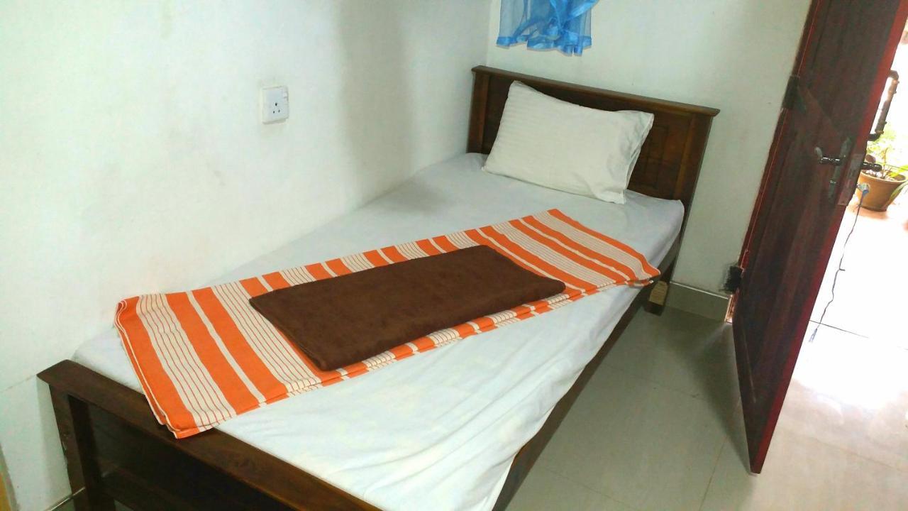 Sigiri Picaso Home Stay Sigiriya Exteriör bild